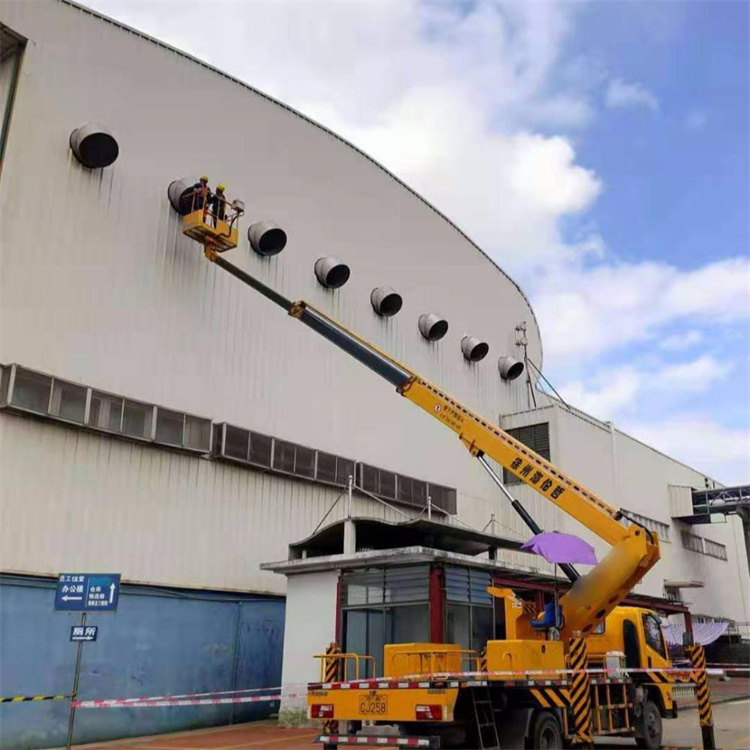 六安叶集高空作业车出租服务：专业广告牌安装解决方案