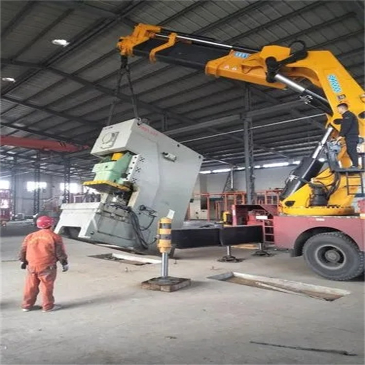 六安叶集80吨折臂吊车出租附近电话