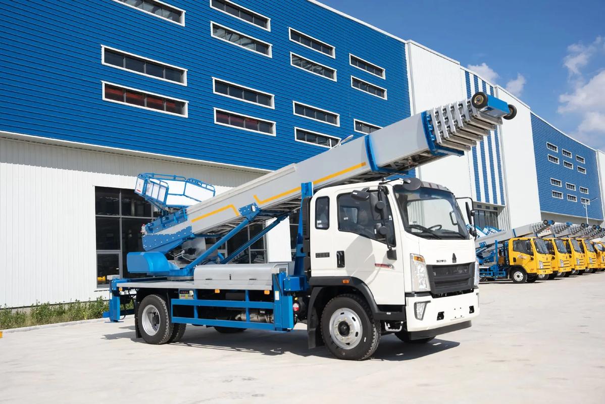六安叶集出租云梯车高空作业车 建筑垃圾搬运